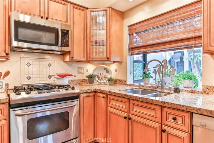 4802 Tiara Drive 101, Huntington Beach, California 92649