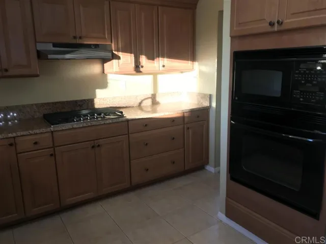 15580 Corte Montanoso, San Diego, California 92027