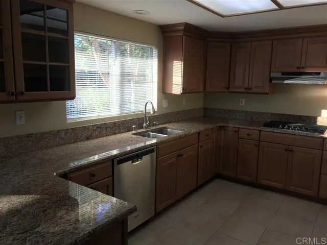 15580 Corte Montanoso, San Diego, California 92027