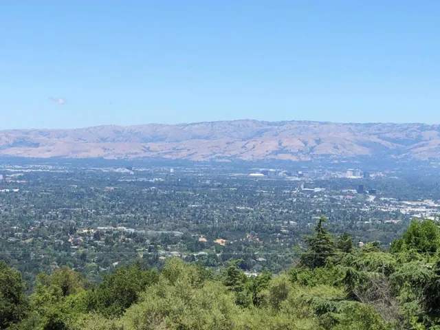 19366 Overlook Road, Los Gatos, California 95030
