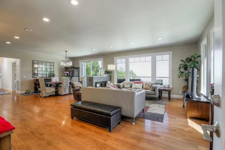 19366 Overlook Road, Los Gatos, California 95030