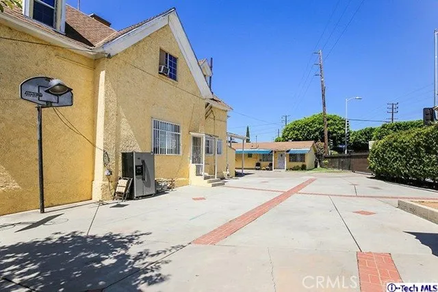 2649 Arvia Street, Los Angeles, California 90065