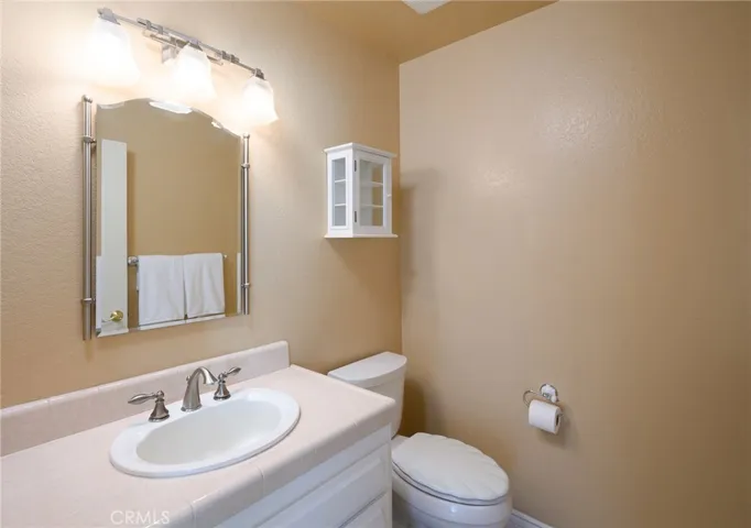 1916 Mathews Avenue B, Redondo Beach, California 90278