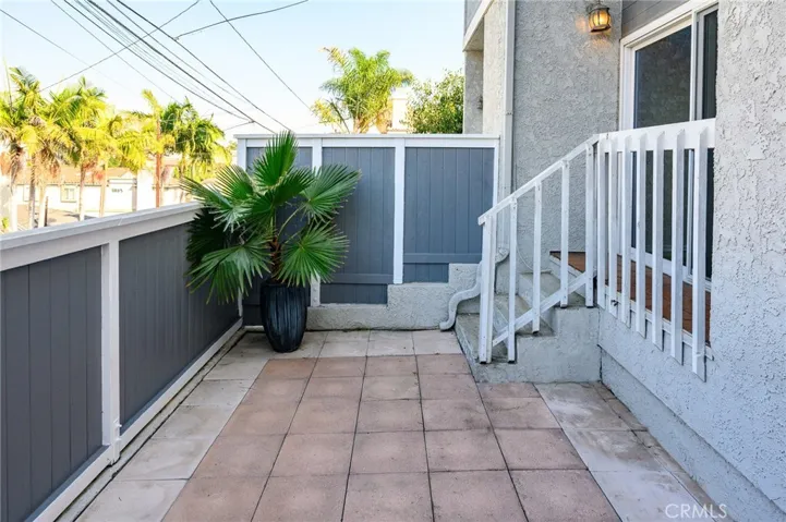 1916 Mathews Avenue B, Redondo Beach, California 90278