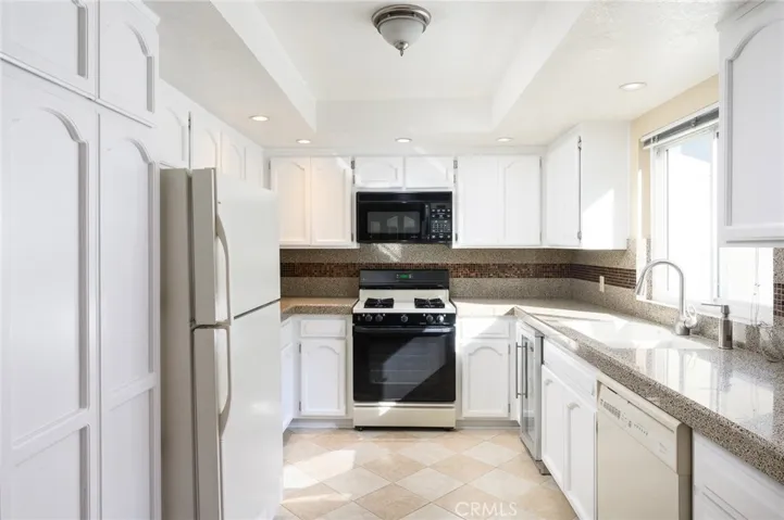 1916 Mathews Avenue B, Redondo Beach, California 90278