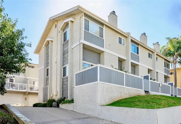 1916 Mathews Avenue B, Redondo Beach, California 90278
