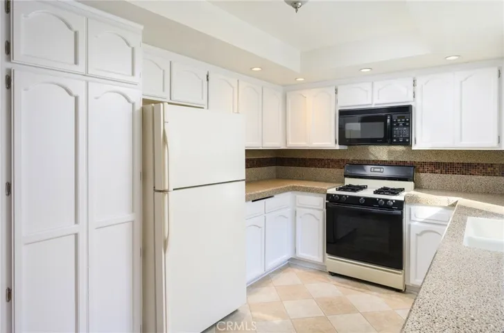 1916 Mathews Avenue B, Redondo Beach, California 90278