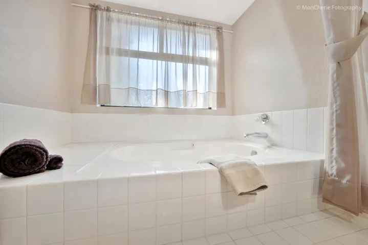 Master Bath 3