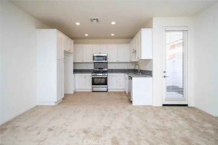 13942 La Granja Way, Eastvale, California 92880