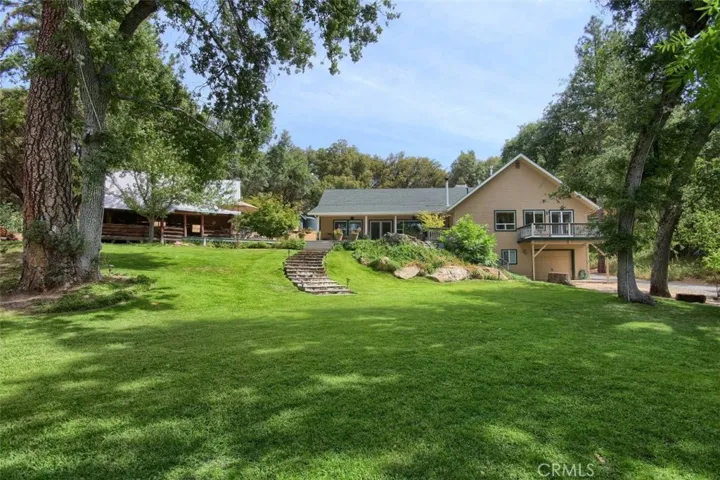 51686 Ponderosa Way, Oakhurst, California 93644
