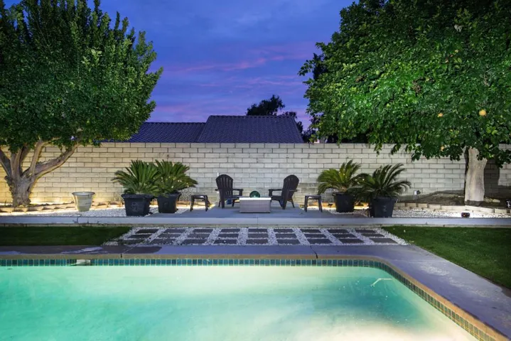 Pool BBQ pit