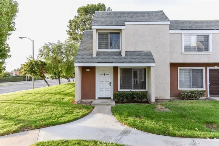 1 Dover, Irvine, California 92604