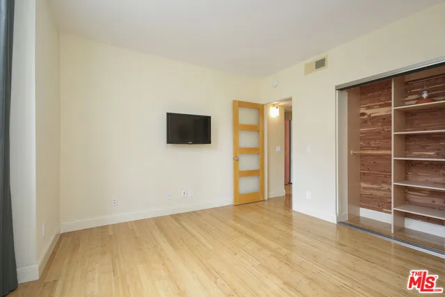 8701 Falmouth Avenue 202, Playa Del Rey, California 90293