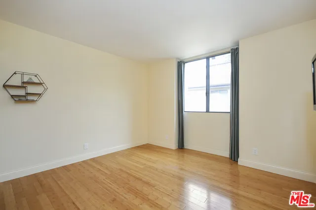 8701 Falmouth Avenue 202, Playa Del Rey, California 90293