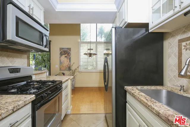 8701 Falmouth Avenue 202, Playa Del Rey, California 90293
