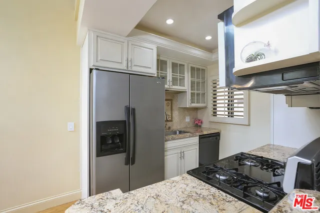 8701 Falmouth Avenue 202, Playa Del Rey, California 90293
