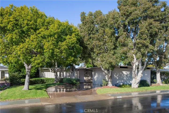 617 Patolita Drive, Corona Del Mar, California 92625