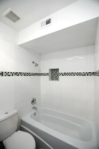 BathroomB1