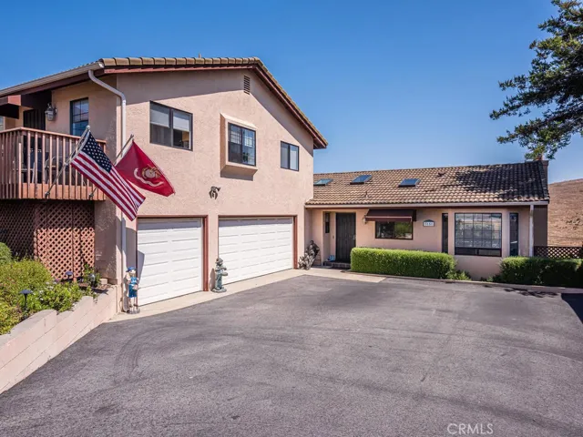 Single level main house with zoned multil family apartment.