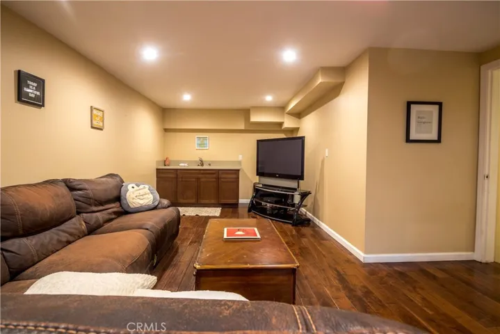 989 Calle Miramar, Redondo Beach, California 90277
