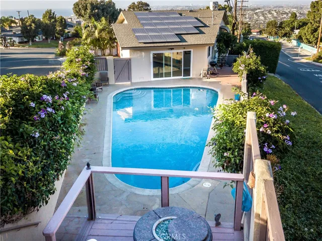 989 Calle Miramar, Redondo Beach, California 90277