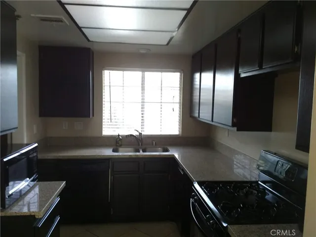 219 S Redwood Avenue J, Brea, California 92821