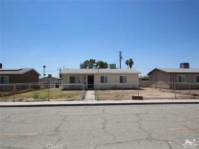 401 S 2nd Street, Blythe, California 92225