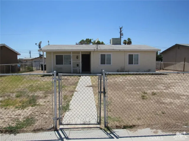 401 S 2nd Street, Blythe, California 92225