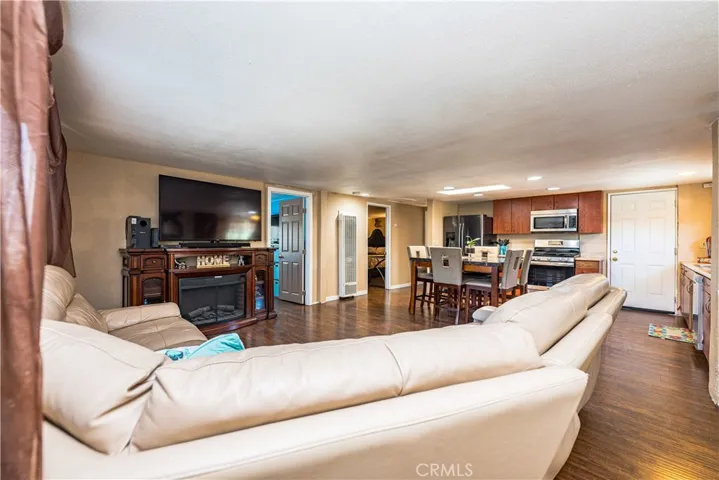 133 N Western Avenue, Hemet, California 92543