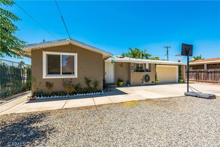 133 N Western Avenue, Hemet, California 92543