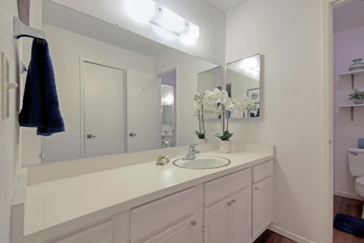 31 Oak Forest Place, Santa Rosa, California 95409