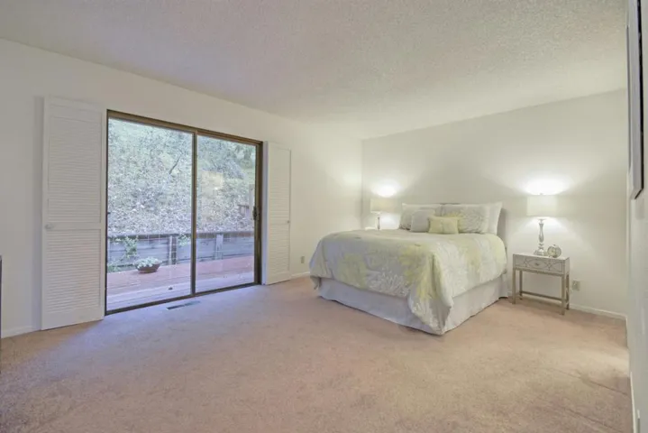 31 Oak Forest Place, Santa Rosa, California 95409