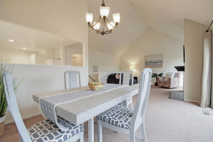 31 Oak Forest Place, Santa Rosa, California 95409