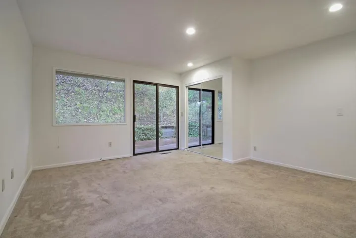 31 Oak Forest Place, Santa Rosa, California 95409