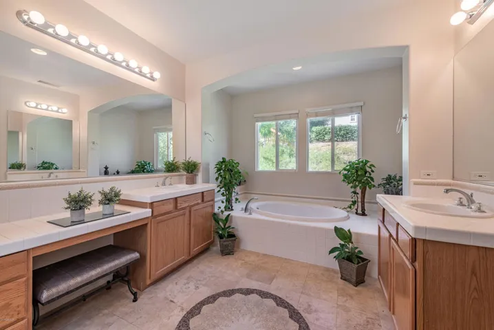419 Willow Glen Cir Simi Valley-31
