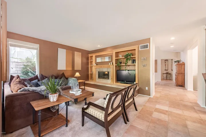 419 Willow Glen Cir Simi Valley-12
