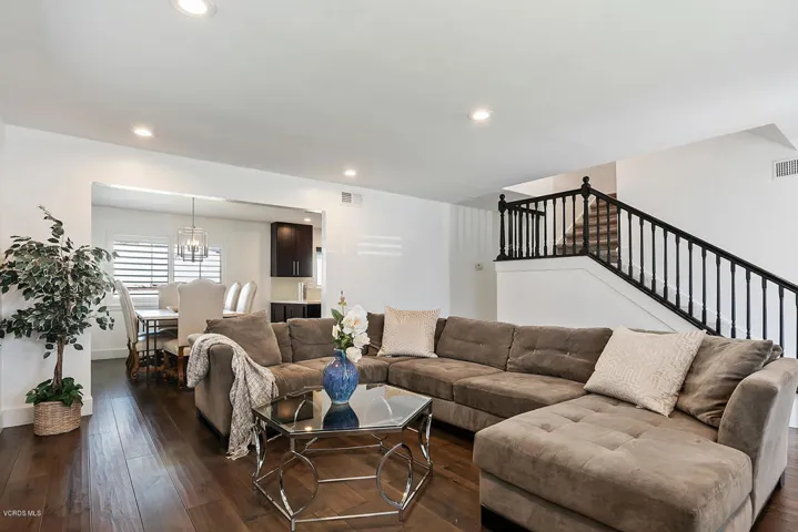 157 Fallbrook Ave Newbury Park-large-008