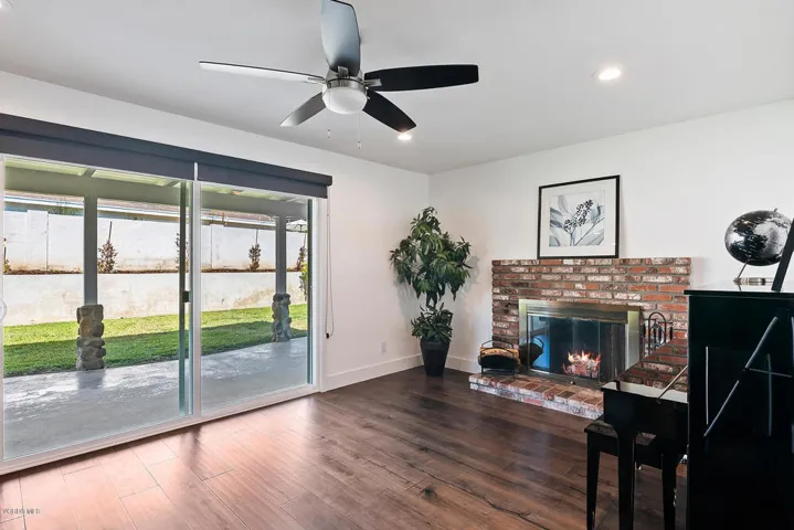 157 Fallbrook Ave Newbury Park-large-016