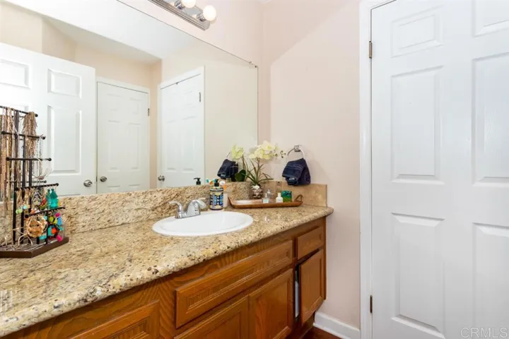 1040 E Washington Ave 32, Escondido, California 92025