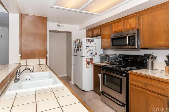 1040 E Washington Ave 32, Escondido, California 92025
