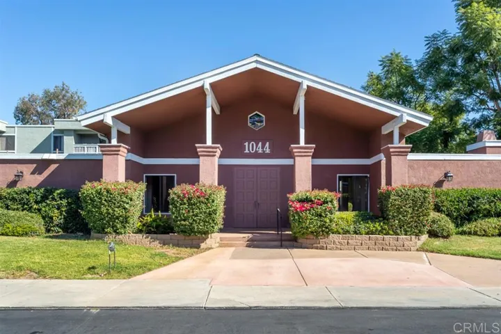 1040 E Washington Ave 32, Escondido, California 92025