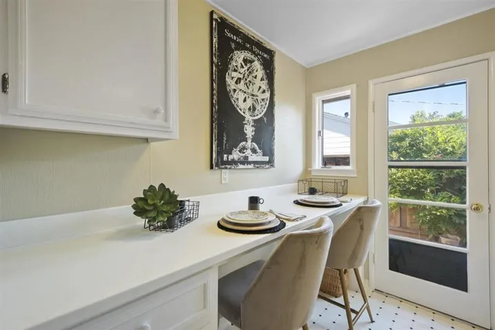 1865 Farndon Avenue, Los Altos, California 94024