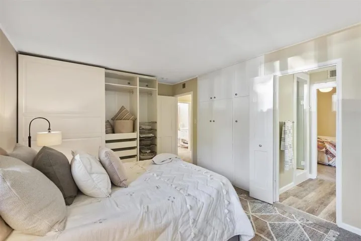 1865 Farndon Avenue, Los Altos, California 94024