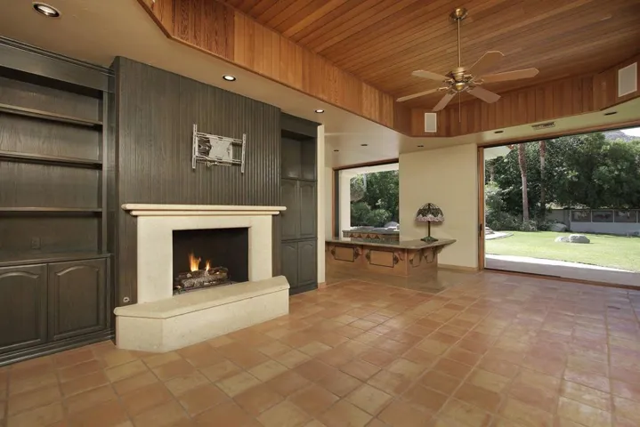 Fernando Family Room