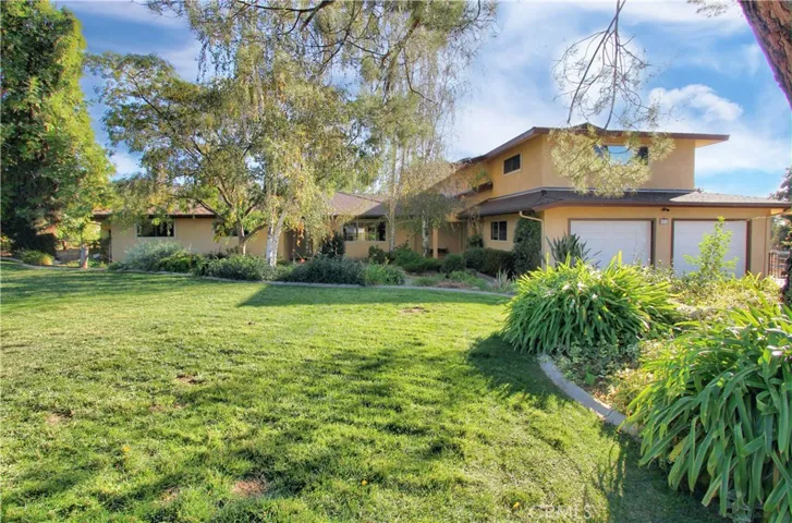 511 Ronda Court, Calimesa, California 92320
