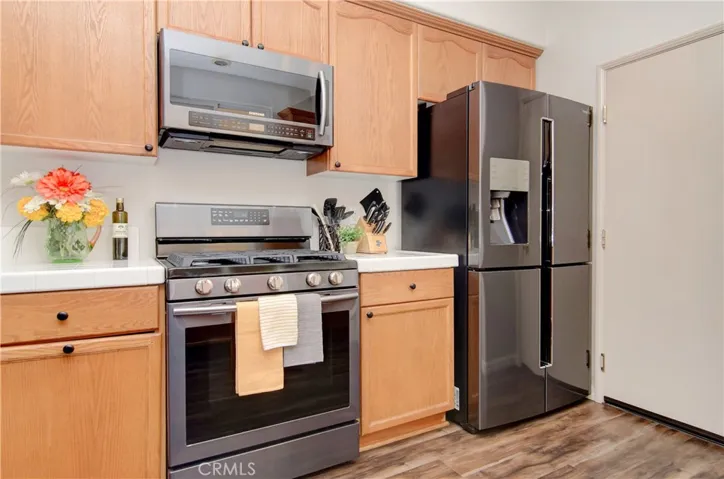 No need to worry.  All newer appliances throughout.