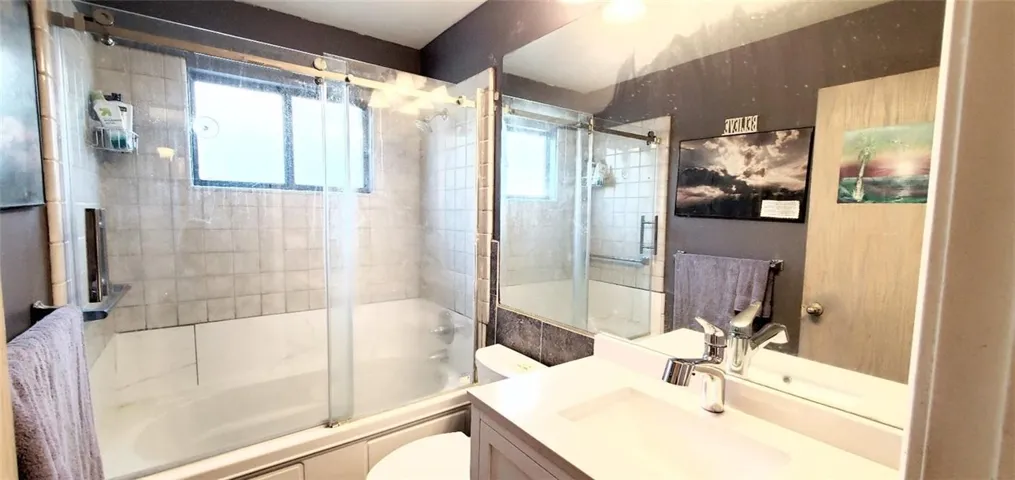 513 Grenache Avenue, Madera, California 93637
