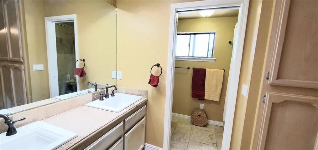513 Grenache Avenue, Madera, California 93637