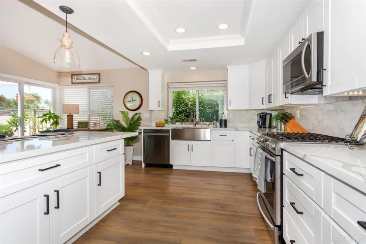 1589 Green Oak Rd, Vista, California 92081