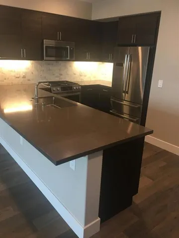 400 Mariners Island Boulevard 206, San Mateo, California 94404